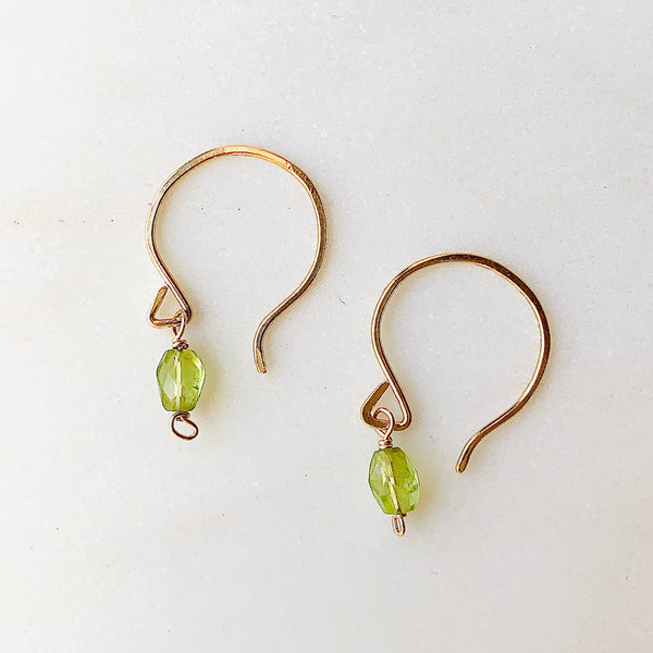 Mini gemstone earring