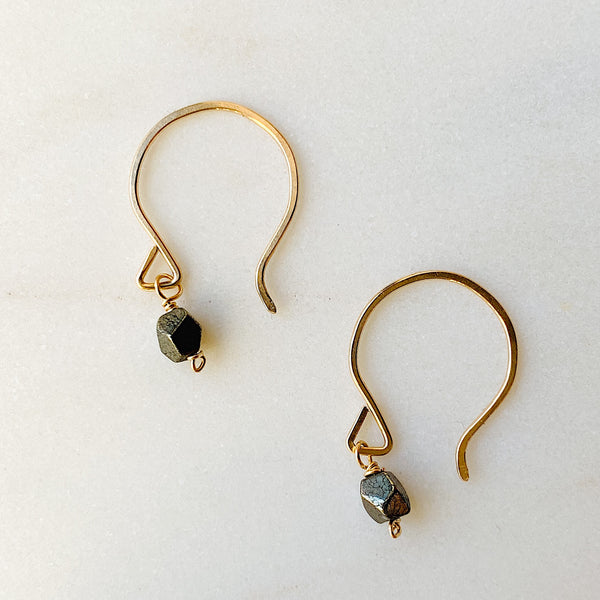 Mini gemstone earring