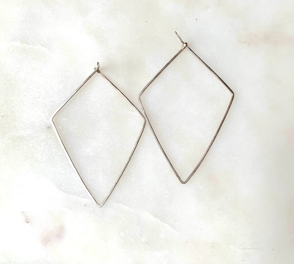 natasha earring medium